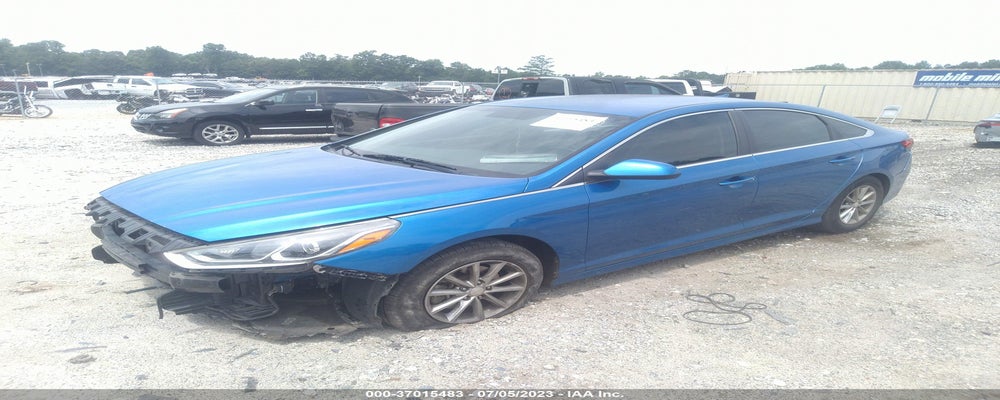 5NPE24AF0JH607904 2018 HYUNDAI SONATA photo no. 2