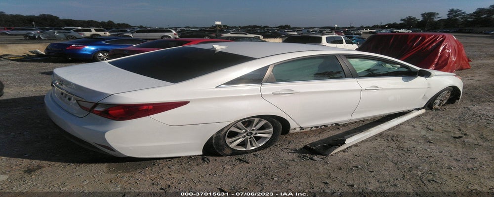 5NPEB4AC0EH876805 2014 HYUNDAI SONATA photo no. 4