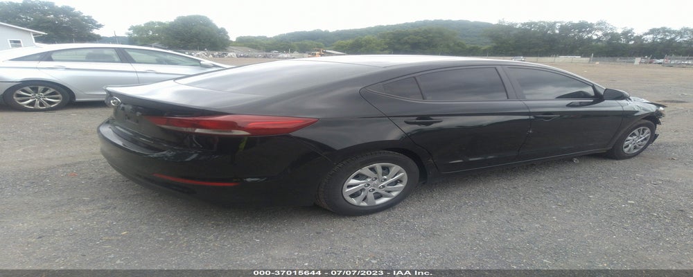 KMHD74LF9JU574266 2018 HYUNDAI ELANTRA photo no. 4