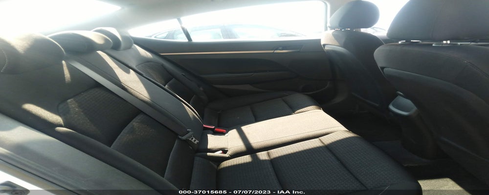 5NPD74LF3JH320700 2018 HYUNDAI ELANTRA photo no. 8