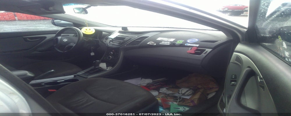 5NPDH4AE8FH640447 2015 HYUNDAI ELANTRA photo no. 5