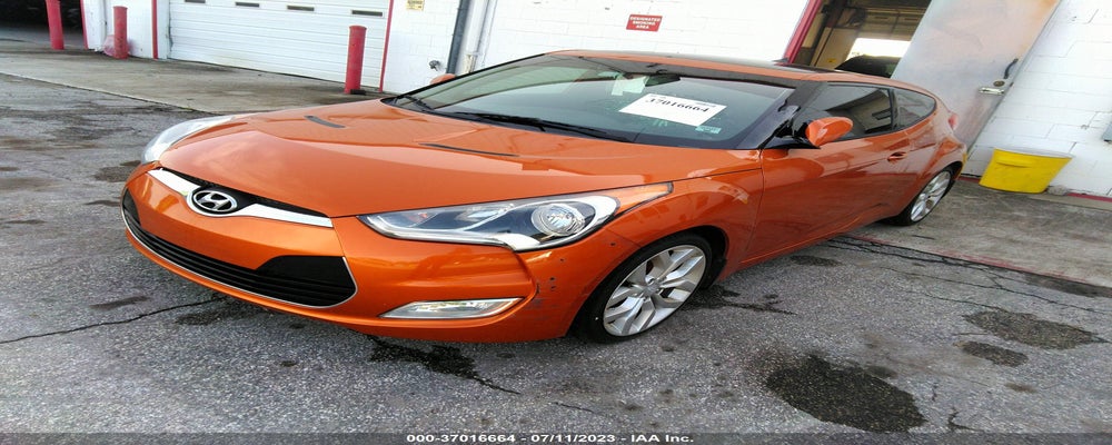 KMHTC6AD0DU175643 2013 HYUNDAI VELOSTER photo no. 2