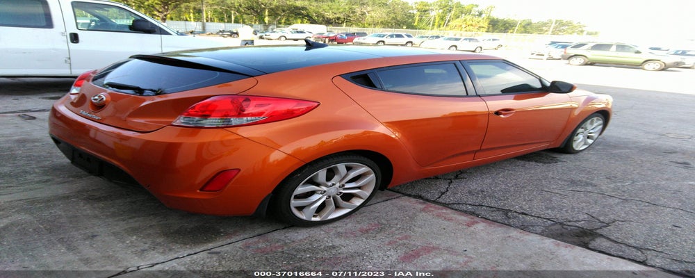 KMHTC6AD0DU175643 2013 HYUNDAI VELOSTER photo no. 4