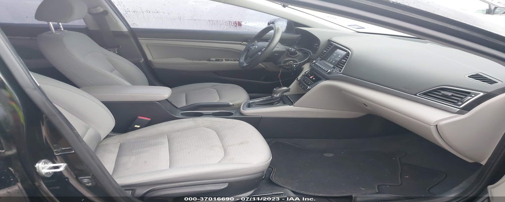 KMHD84LF1HU075744 2017 HYUNDAI ELANTRA photo no. 5