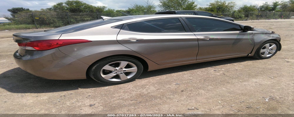 5NPDH4AEXDH350997 2013 HYUNDAI ELANTRA photo no. 4