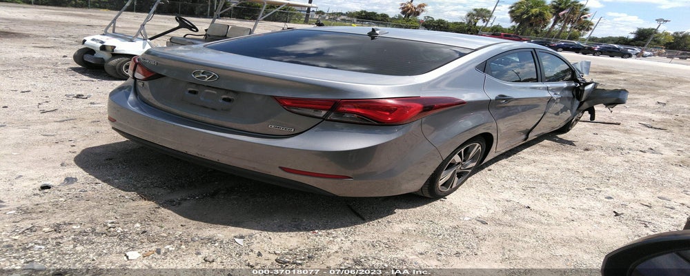 KMHDH4AE7FU329061 2015 HYUNDAI ELANTRA photo no. 4