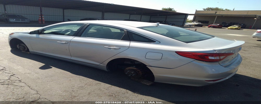 5NPE24AF2HH515591 2017 HYUNDAI SONATA photo no. 3