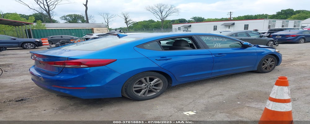 5NPD84LFXJH338513 2018 HYUNDAI ELANTRA photo no. 4