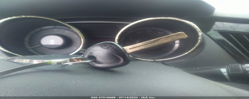 5NPEB4AC4CH424417 2012 HYUNDAI SONATA photo no. 11