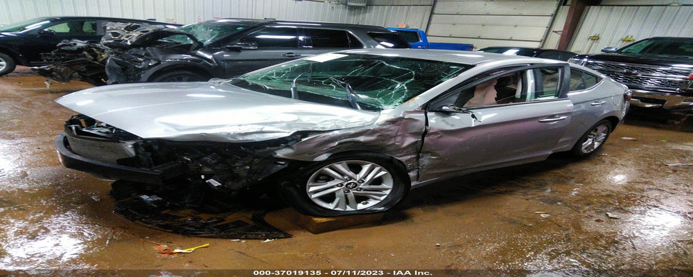 5NPD84LF0LH563610 2020 HYUNDAI ELANTRA photo no. 2