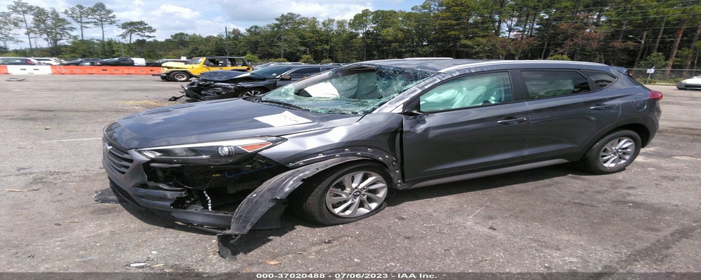 KM8J33A40HU251762 2017 HYUNDAI TUCSON photo no. 2