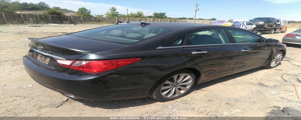 5NPEC4ACXDH700386 2013 HYUNDAI SONATA photo no. 4