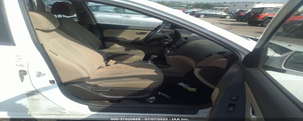 KMHDU4AD3AU966038 2010 HYUNDAI ELANTRA photo no. 5