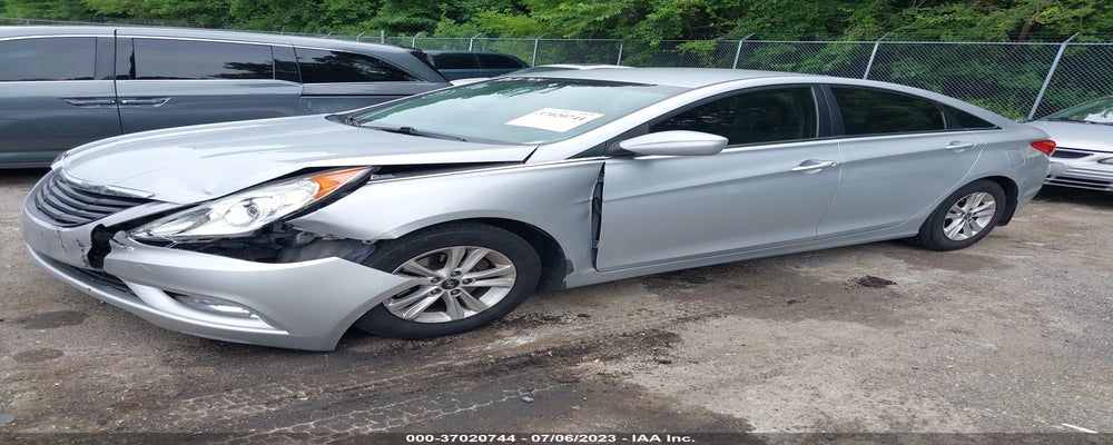5NPEB4ACXDH701606 2013 HYUNDAI SONATA photo no. 2