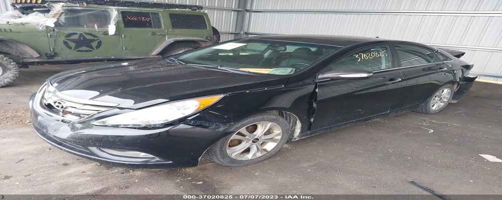 5NPEC4AB1BH294079 2011 HYUNDAI SONATA photo no. 2