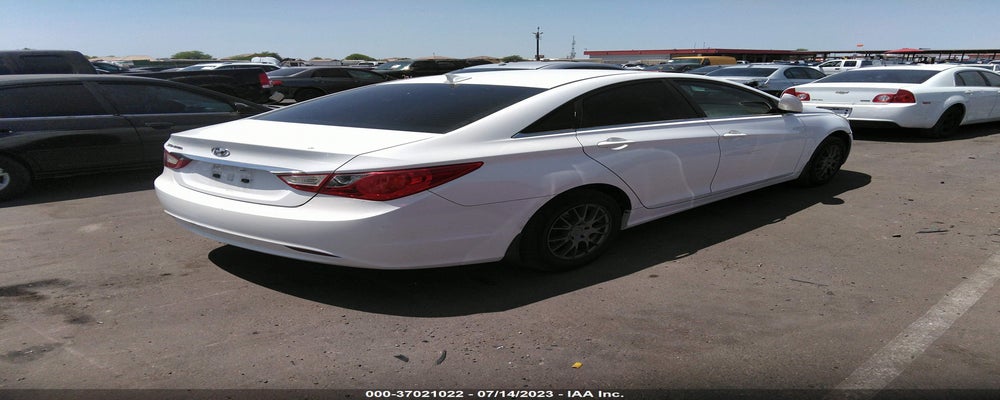 5NPEB4ACXBH034128 2011 HYUNDAI SONATA photo no. 4