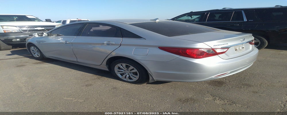 5NPEB4AC8BH266128 2011 HYUNDAI SONATA photo no. 3