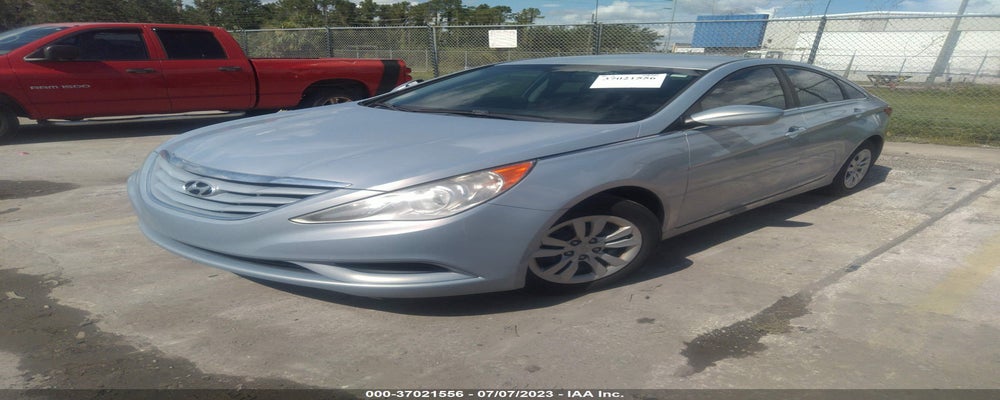 5NPEB4AC0BH192333 2011 HYUNDAI SONATA photo no. 2