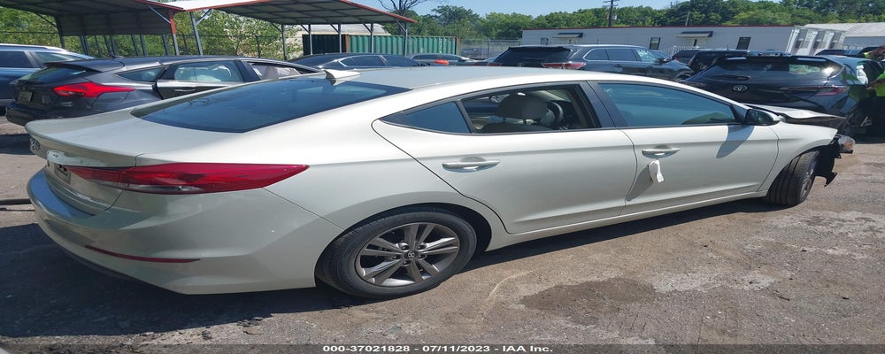 5NPD84LF3HH171681 2017 HYUNDAI ELANTRA photo no. 4