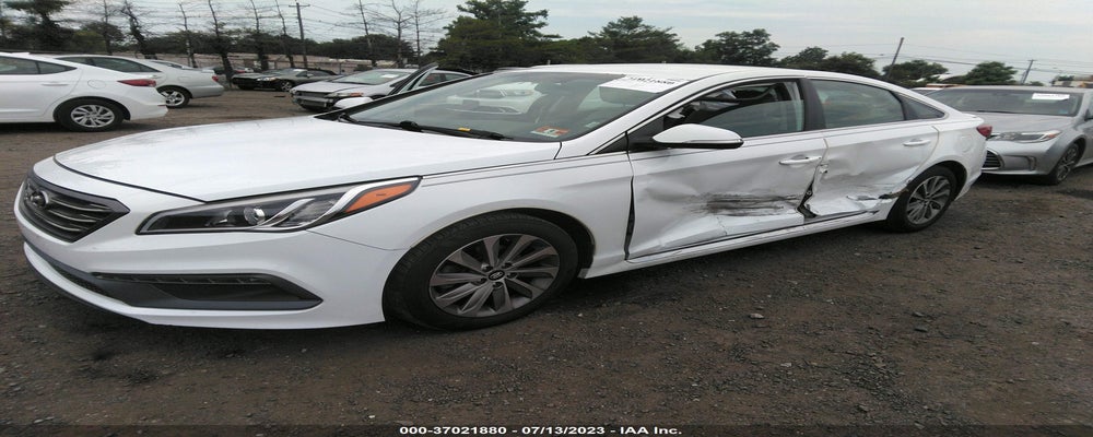5NPE34AF1FH245392 2015 HYUNDAI SONATA photo no. 2