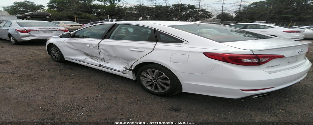 5NPE34AF1FH245392 2015 HYUNDAI SONATA photo no. 3