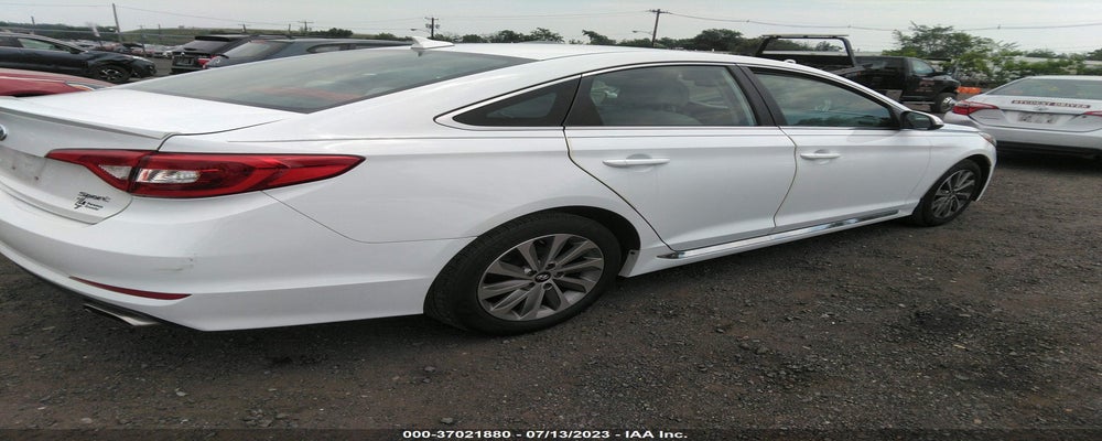 5NPE34AF1FH245392 2015 HYUNDAI SONATA photo no. 4