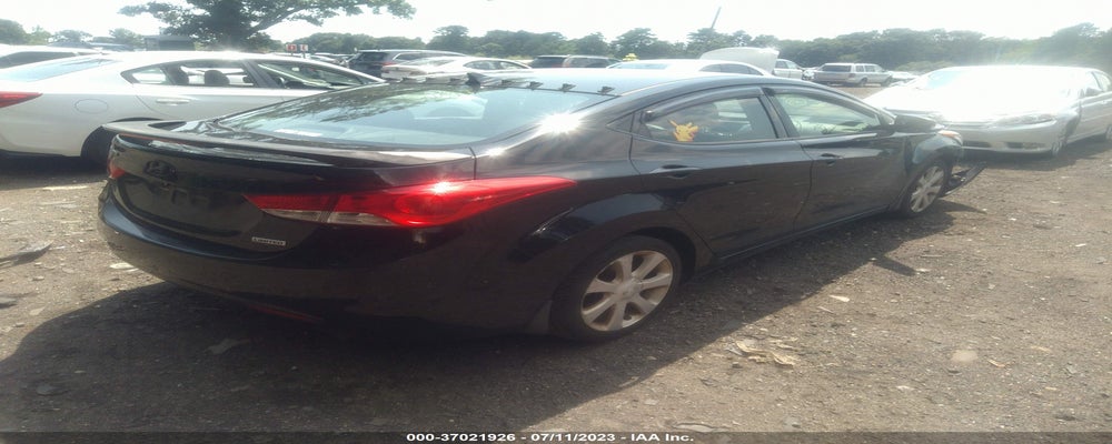 5NPDH4AE3DH333832 2013 HYUNDAI ELANTRA photo no. 4