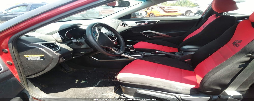 KMHTC6AD0DU132730 2013 HYUNDAI VELOSTER photo no. 5
