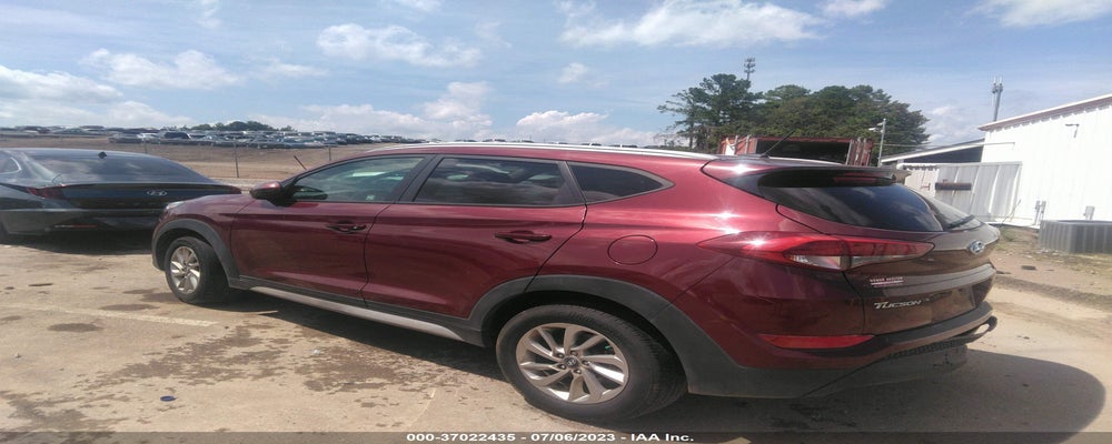 KM8J33A4XHU391057 2017 HYUNDAI TUCSON photo no. 3