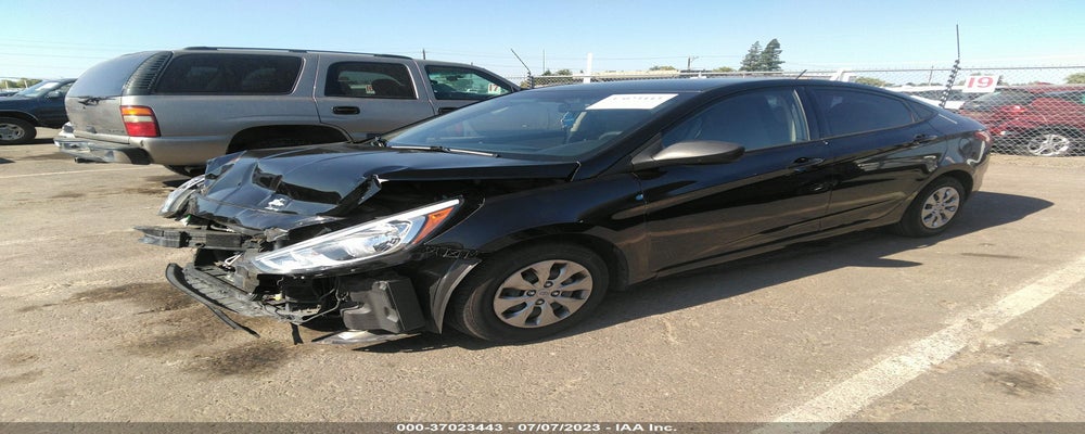 KMHCT4AE0HU378096 2017 HYUNDAI ACCENT photo no. 2