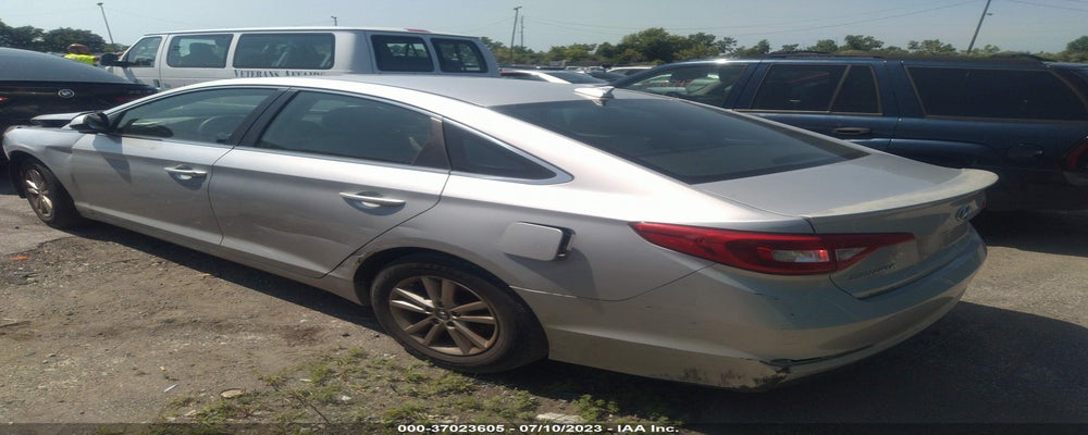 5NPE24AF5FH176807 2015 HYUNDAI SONATA photo no. 3