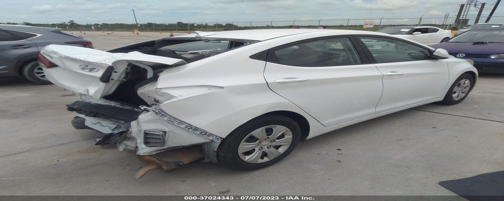 5NPDH4AE5GH792882 2016 HYUNDAI ELANTRA photo no. 4