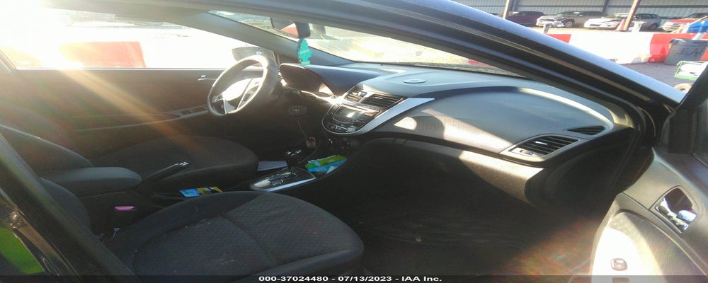 KMHCU5AE7DU075068 2013 HYUNDAI ACCENT photo no. 5