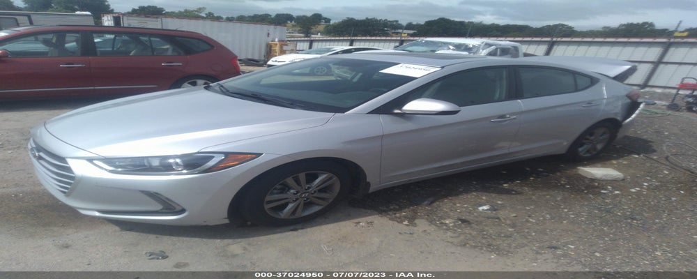 5NPD84LF8HH163575 2017 HYUNDAI ELANTRA photo no. 2