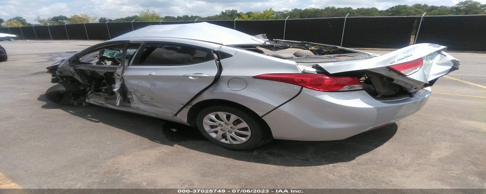 5NPDH4AE2BH032000 2011 HYUNDAI ELANTRA photo no. 3