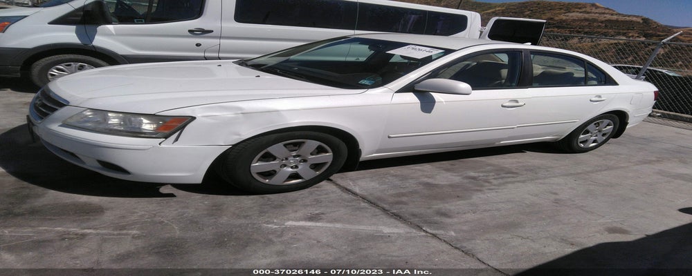 5NPET4ACXAH654358 2010 HYUNDAI SONATA photo no. 2