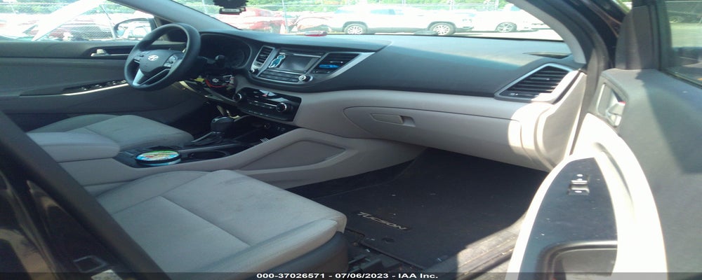 KM8J2CA43JU835131 2018 HYUNDAI TUCSON photo no. 5