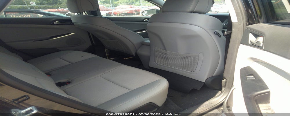 KM8J2CA43JU835131 2018 HYUNDAI TUCSON photo no. 8