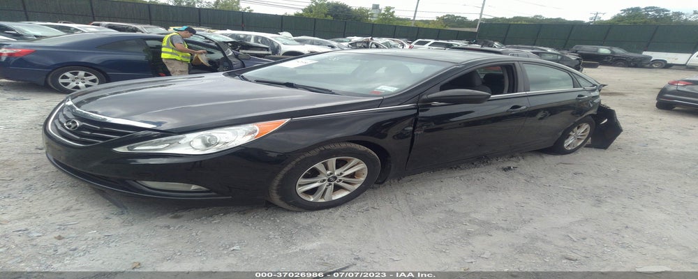 5NPEB4AC1DH690821 2013 HYUNDAI SONATA photo no. 2