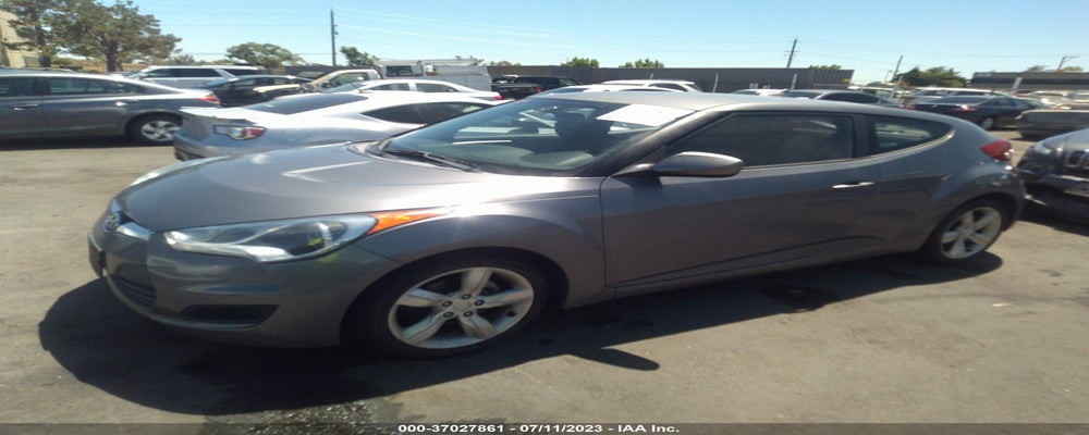 KMHTC6AD1CU055803 2012 HYUNDAI VELOSTER photo no. 2