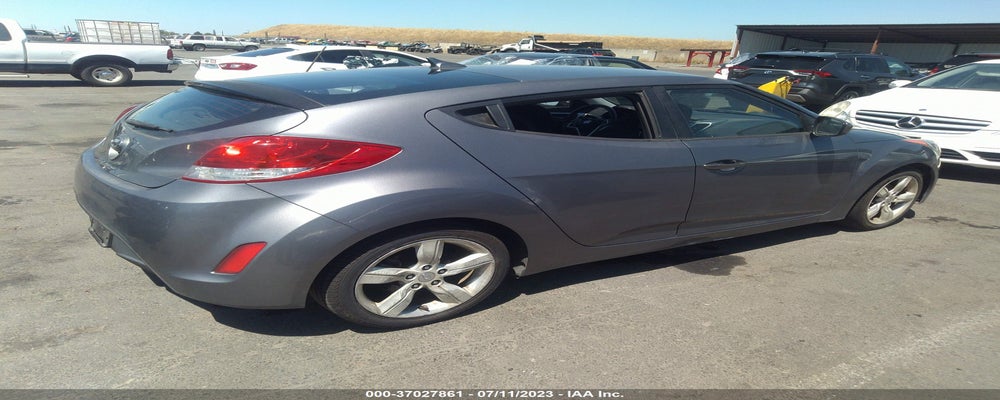 KMHTC6AD1CU055803 2012 HYUNDAI VELOSTER photo no. 4