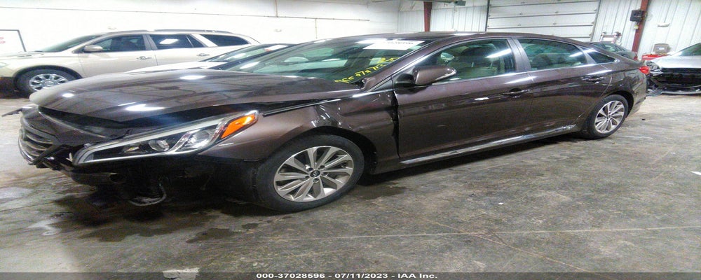 5NPE34AF6FH079712 2015 HYUNDAI SONATA photo no. 2