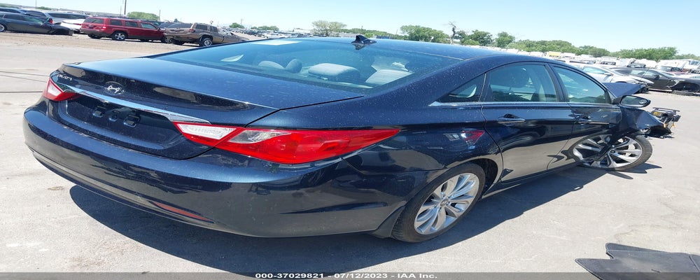 5NPEB4AC2BH292661 2011 HYUNDAI SONATA photo no. 4