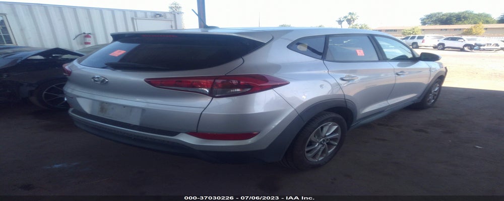KM8J23A40HU486701 2017 HYUNDAI TUCSON photo no. 4