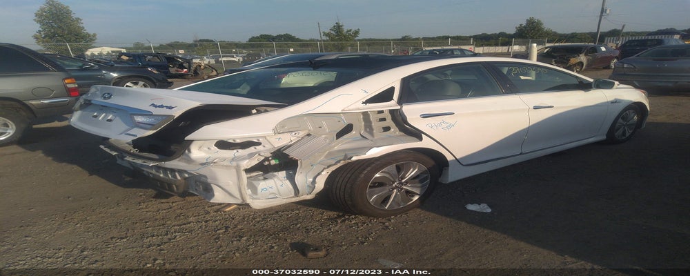 KMHEC4A49EA102643 2014 HYUNDAI SONATA photo no. 4