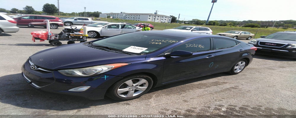 5NPDH4AE5DH439389 2013 HYUNDAI ELANTRA photo no. 2