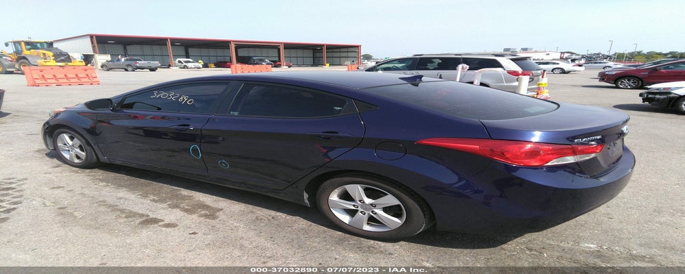 5NPDH4AE5DH439389 2013 HYUNDAI ELANTRA photo no. 3