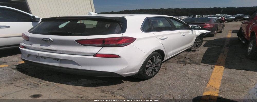 KMHH35LE6JU055136 2018 HYUNDAI ELANTRA GT photo no. 4
