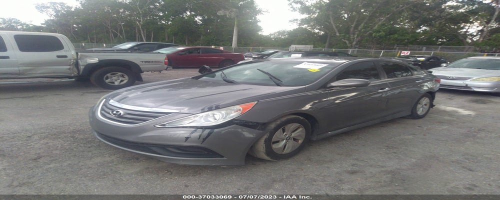 5NPEB4AC0EH822193 2014 HYUNDAI SONATA photo no. 2