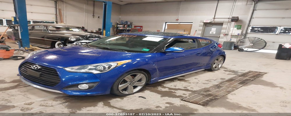 KMHTC6AE6DU097832 2013 HYUNDAI VELOSTER photo no. 2